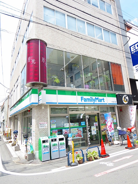 コンビニ　ファミリーマート 寺町綾小路店（コンビニ）まで437m