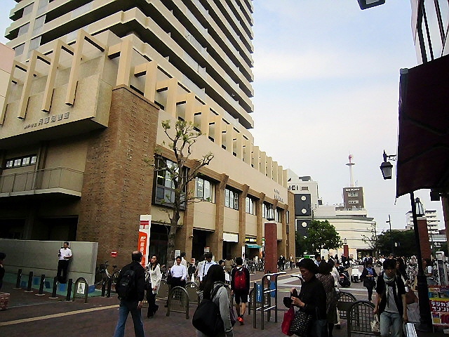 図書館　神戸市立兵庫図書館（図書館）まで480m