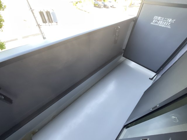 バルコニー　開放的で明るい空間を演出してくれるバルコニーです