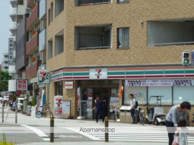 コンビニ　セブンイレブン（コンビニ）まで2037m