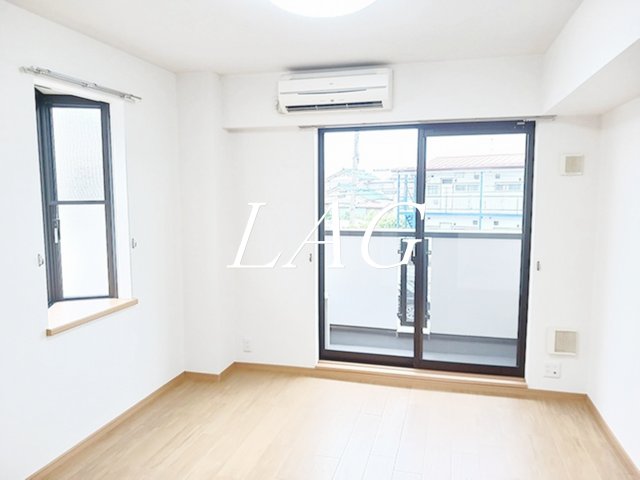 居室・リビング　洋室のお部屋です。