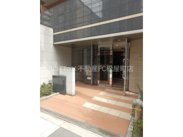 エントランス　マンション共用部分