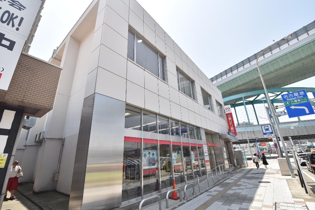 その他　三菱UFJ銀行六番町支店（その他）まで468m