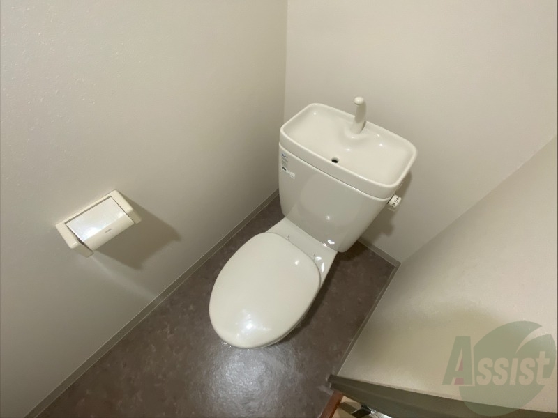 トイレ　こちらはトイレです。お手入れも楽ちんです！