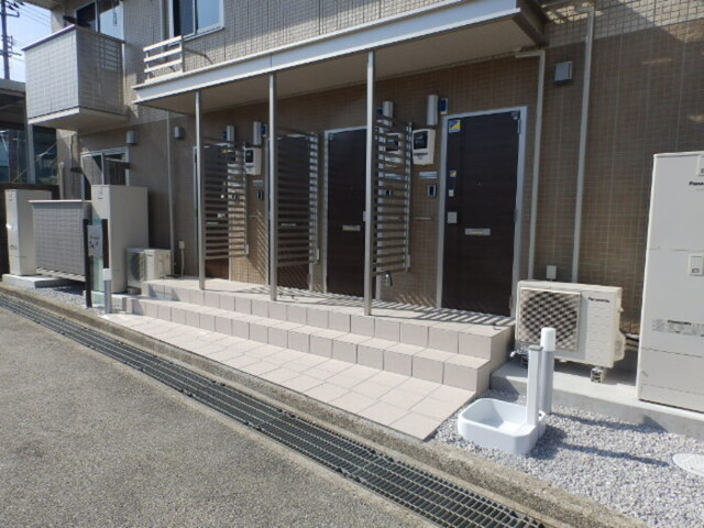 エントランス　エントランス