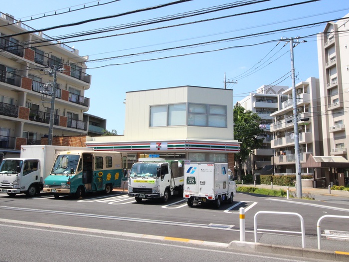 コンビニ　セブンイレブン 世田谷宮坂3丁目店（コンビニ）まで207m