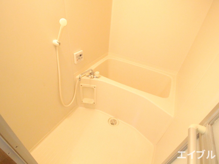 バス・シャワールーム　同タイプの部屋の写真です。