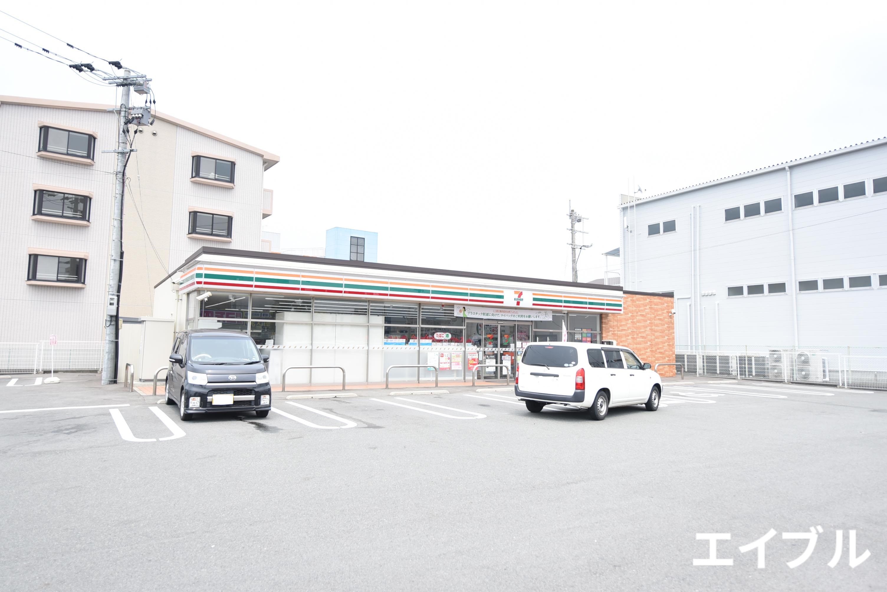 コンビニ　セブンイレブン久留米山川神代1丁目店（コンビニ）まで294m