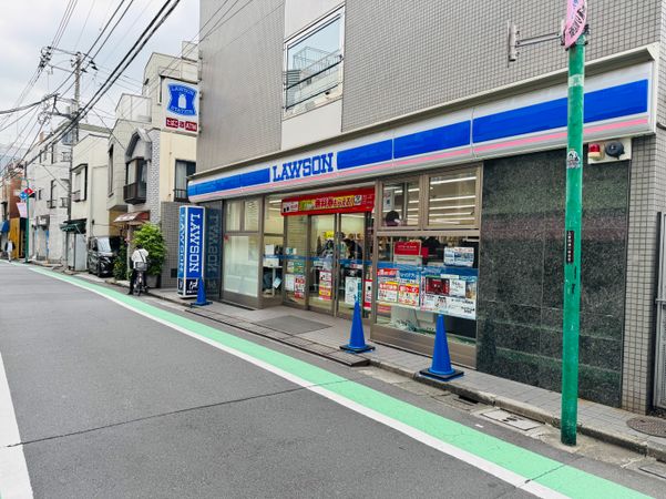 コンビニ　ローソン 渋谷上原二丁目店（コンビニ）まで298m