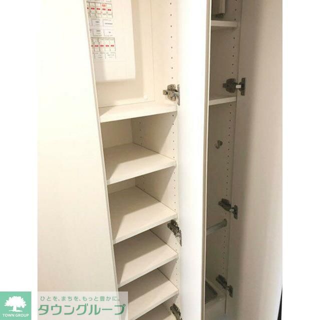 玄関　お部屋探しは株式会社　タウンハウジング　までお気軽にお問合…