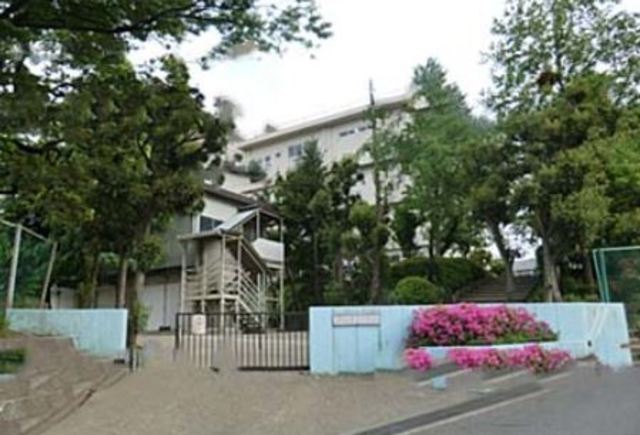中学校　川崎市立菅生中学校（中学校）まで560m