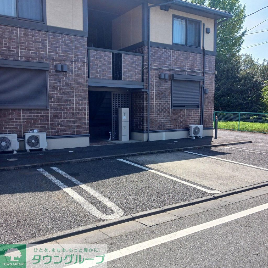 駐車場　外観