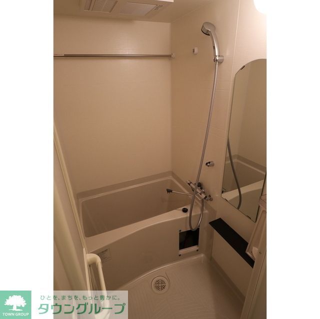 バス・シャワールーム　浴室暖房乾燥機能付き