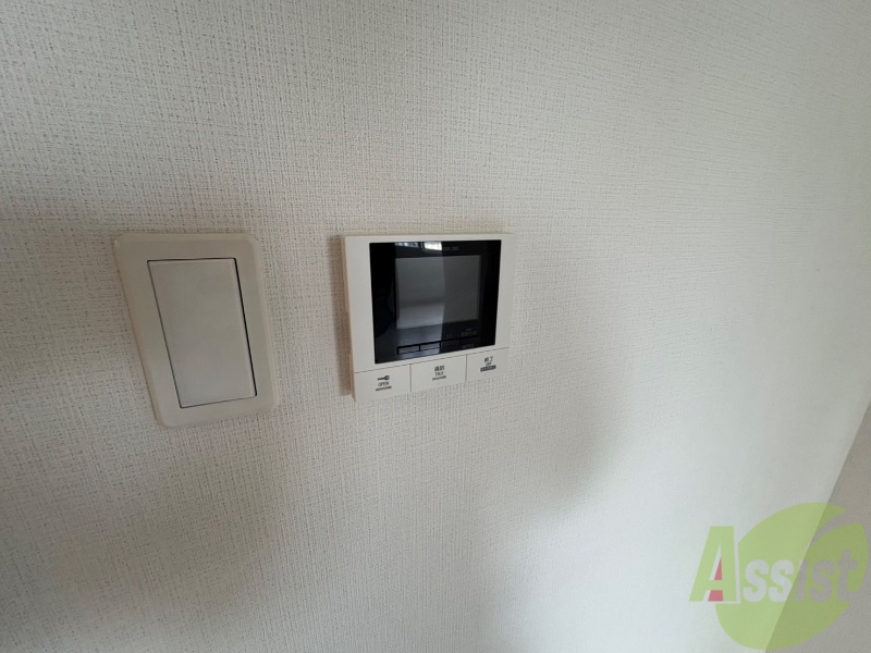 セキュリティ　ＴＶモニター付インターホンです。来客者の顔が見えるので安心！