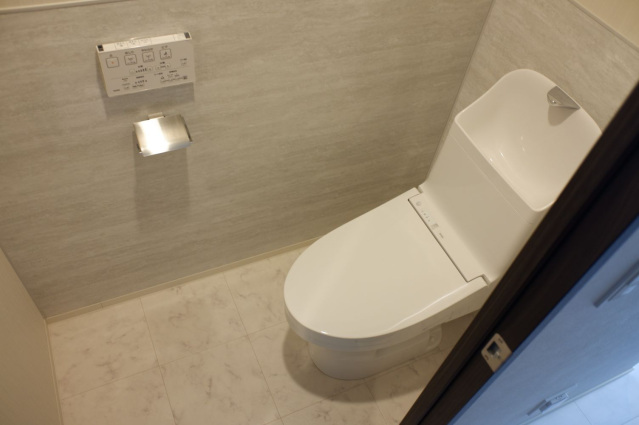 エステムコート大津におの浜のトイレ写真