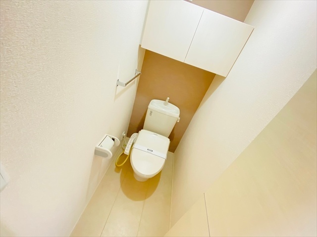 トイレ　同一建物内２０３号室内装写真掲載