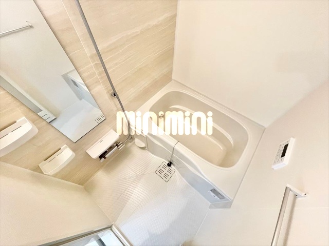 バス・シャワールーム　※同一建物内２０４号室内装写真転載