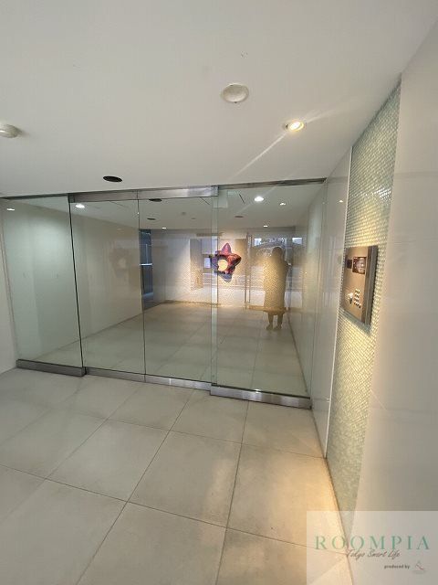 エントランス　エントランス