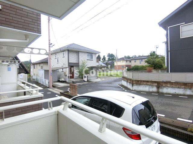 バルコニー　晴れた日には洗濯物もたくさん干せます。
