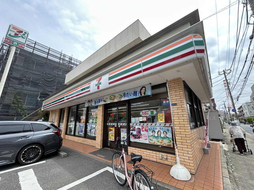 コンビニ　セブンイレブン　市川宝店（コンビニ）まで330m