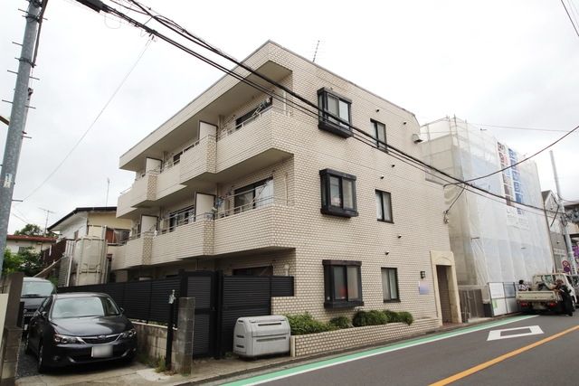 建物外観　タウンハウジング仙川店まで♪