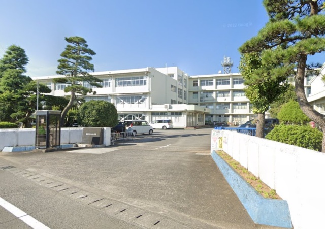小学校　藤枝市立大洲小学校（小学校）まで709m