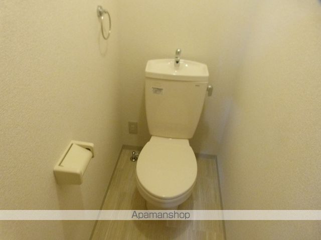 近鉄大阪線 近鉄八尾駅 徒歩15分 2階建 築12年のトイレ写真