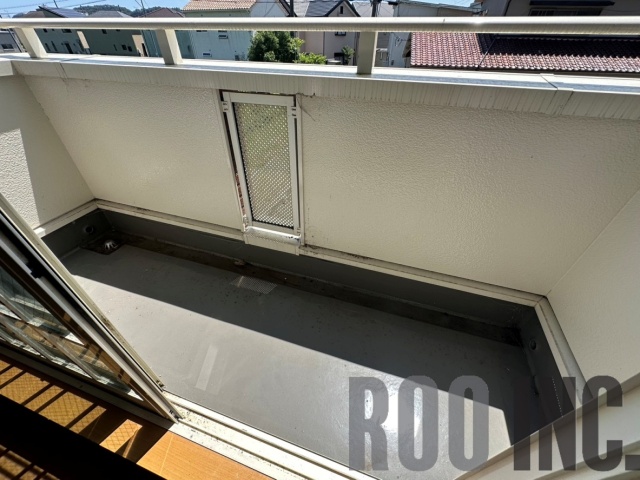 バルコニー　写真は反転のお部屋です