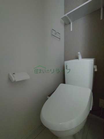 トイレ　別部屋同タイプ部屋の参考写真となります。