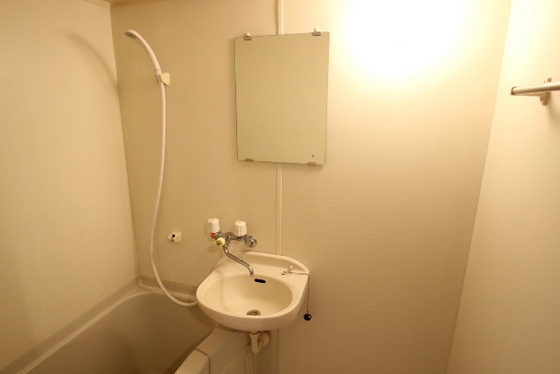 洗面設備　※別部屋の写真です