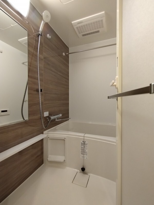 バス・シャワールーム　別部屋参考写真