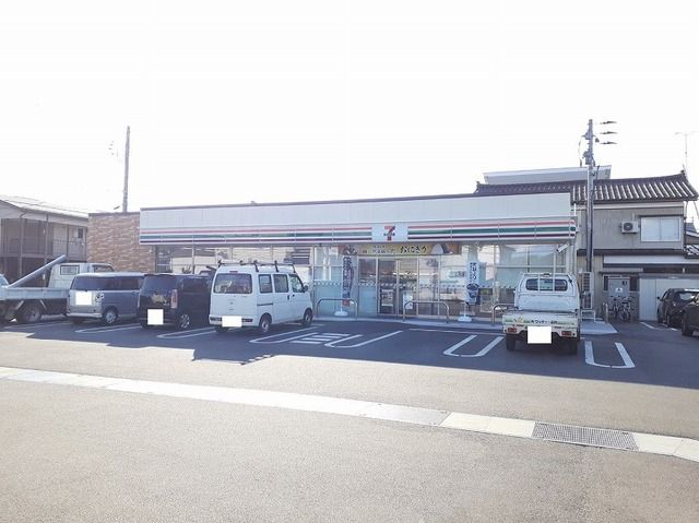 コンビニ　セブンイレブン（コンビニ）まで180m