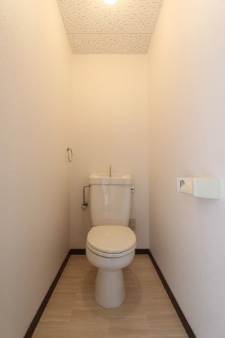 5清邦ビルのトイレ写真