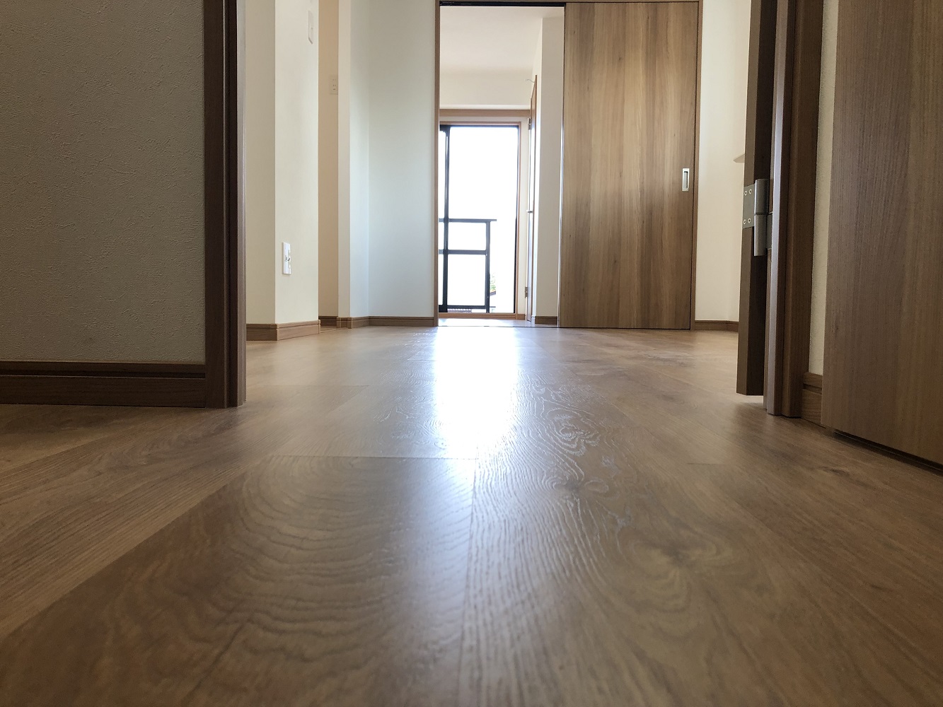 玄関　別部屋モデルルームの写真です