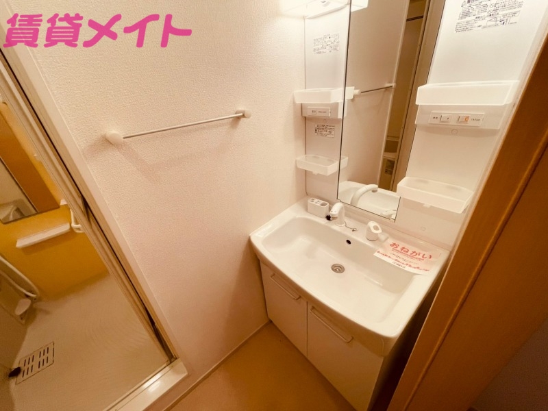 洗面設備　同型タイプ画像