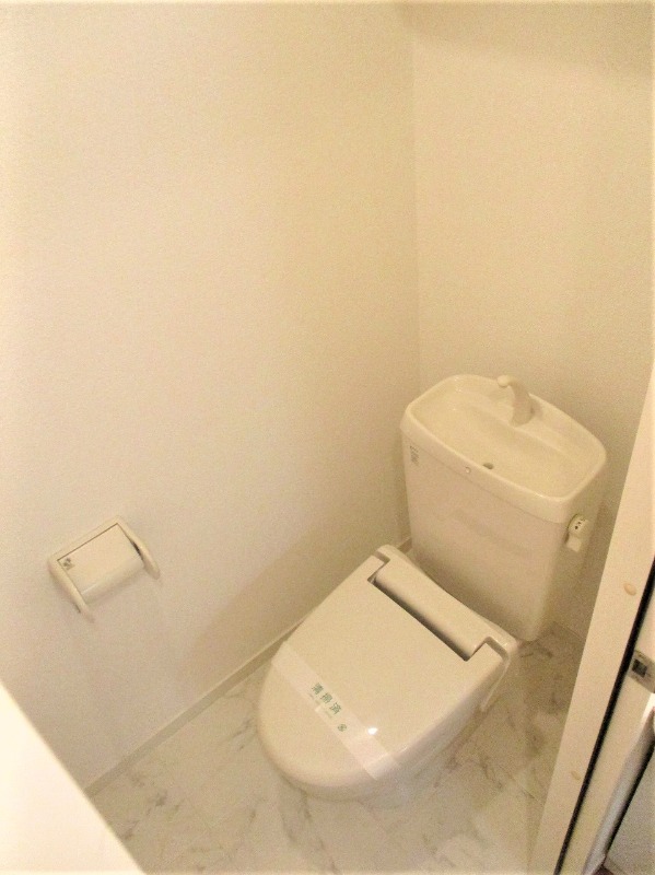 トイレ　同建物別号室