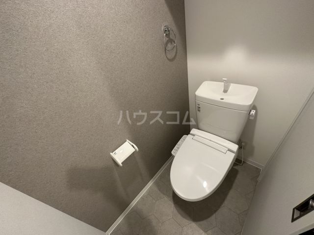 リアコート関大前EASTのトイレ写真