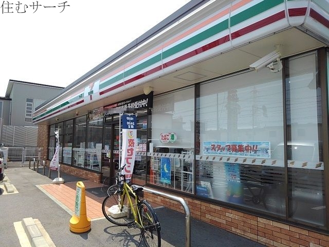 コンビニ　セブンイレブン白須賀店（コンビニ）まで750m