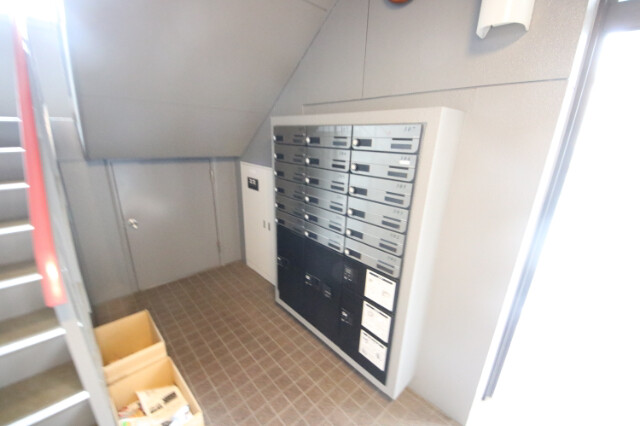 地下鉄長堀鶴見緑地線 横堤駅 徒歩5分 3階建 築30年の外観写真