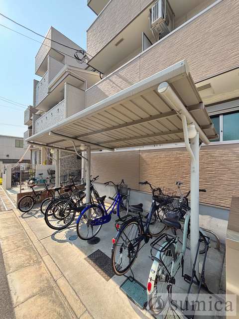 その他共有部分　屋根付き駐輪場が嬉しいです♪♪