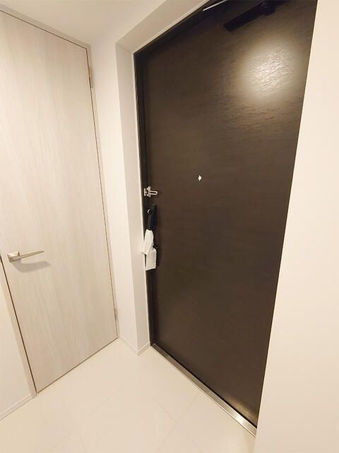 玄関　※写真は同タイプ住戸です。