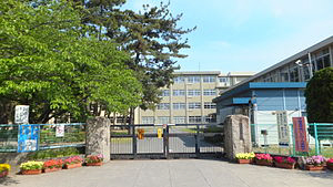 中学校　浜の宮中学校（中学校）まで1487m