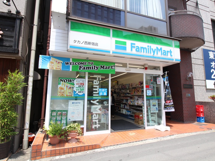 コンビニ　ファミリーマート（コンビニ）まで310m