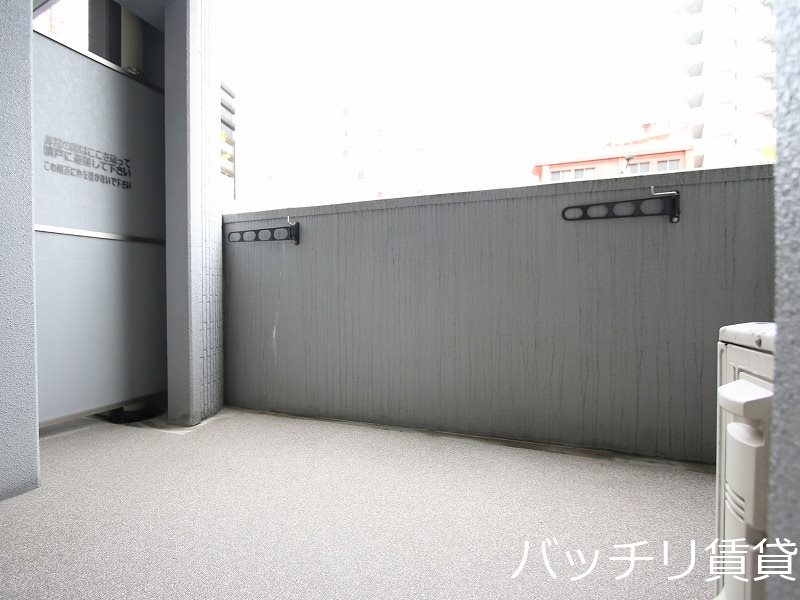 バルコニー　同型タイプの為、現状を優先致します。