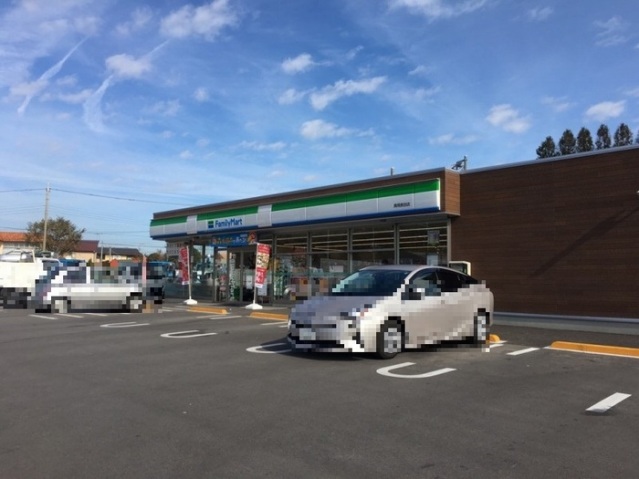 コンビニ　ファミリーマート真岡長田店（コンビニ）まで500m