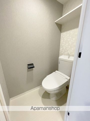 近鉄大阪線 大阪上本町駅 徒歩1分 15階建 築3年のトイレ写真
