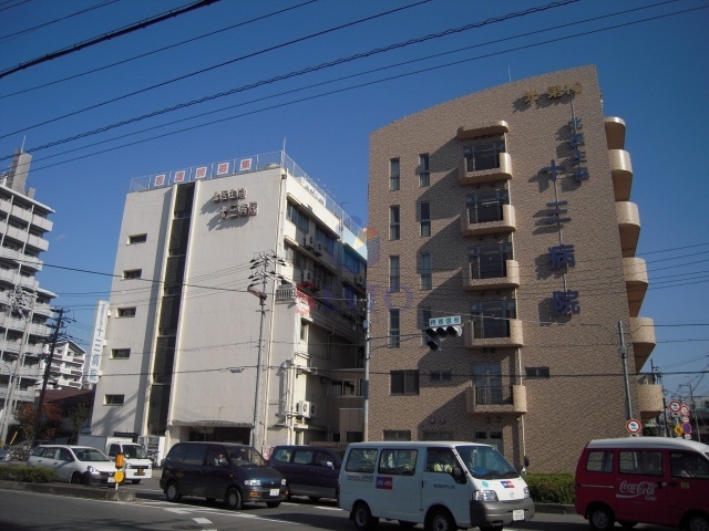 病院　北大阪医療生活協同組合十三病院（病院）まで461m