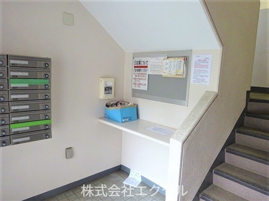 ＪＲ中央線 西八王子駅 徒歩8分 4階建 築42年の外観写真