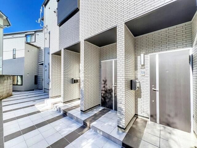 東急田園都市線 駒沢大学駅 徒歩7分 3階建 築2年の外観写真