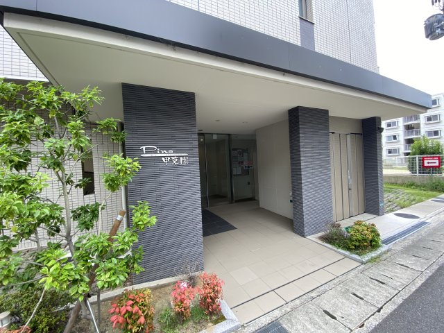 ピノ甲東園の外観写真